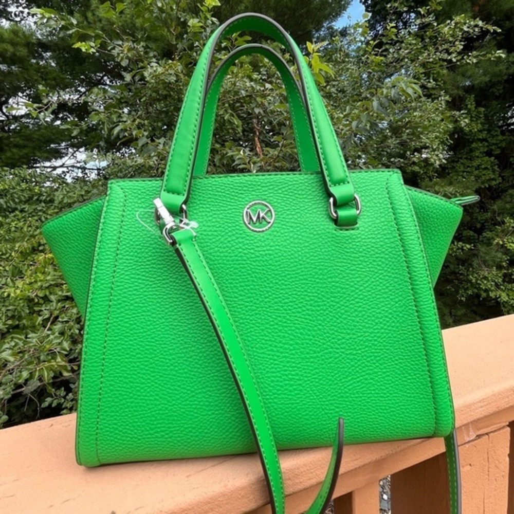 Michael Kors Freya Green Pebbled Leather Satchel Tote Crossbody Bag NWT - Picture 2 of 7